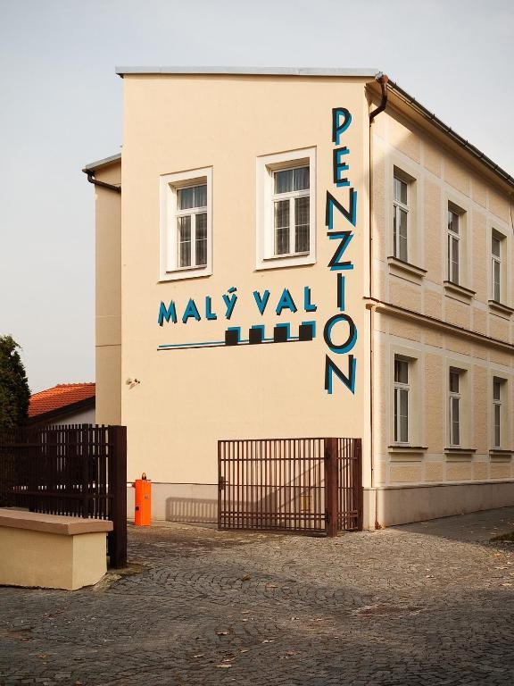 Penzion Maly Val Kroměříž Exteriör bild